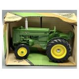 ERTL 1:16 Scale John Deere Model M Tractor