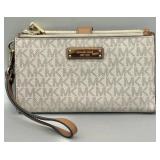 Michael Kors Signature Jet Set Travel Wallet
