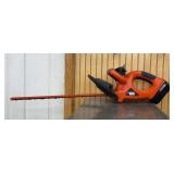 Black and Decker 22in Hedge Trimmer