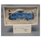 TID HO Scale Custom Painted Brass Great Northern Caboose in Original Box