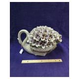 Capodimonte swan basket of flowers estimated