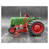 OLIVER 70 ROW CROP TRACTOR W/ PLANTER 1/16 SCALE
