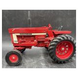 INTERNATIONAL FARMALL 966 HYDRO TRACTOR 1/16