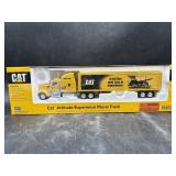 CAT ATTITUDE/EXPERIENCE MURAL TRUCK 1/50 SCALE