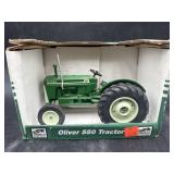 OLIVER 550 TRACTOR 1/16 scale