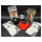 Lot- Wayne Gretzky hockey puck, misc