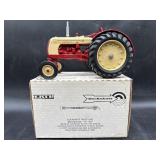 COCKSHUTT 40 DELUXE TRACTOR 1/16 SCALE