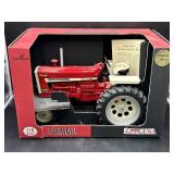 1/8 SCALE CASE IH MCCORMICK FARMAL 1206 DIESEL