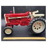 1/8 SCALE MCCORMICK FARMALL 1206 DIESEL TURBO