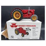 MASSEY HARRIS TWIN POWER PACEMAKER 1/16 SCALE