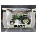 OLIVER HIGHLY DETAILED 1955 TRACTOR W/ DUAL SPIN
