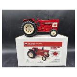INTERNATIONAL 84 HYDRO TRACTOR 1/16 SCALE