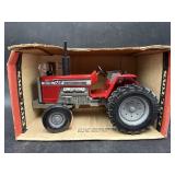 MASSEY FERGUSON 2775 TRACTOR 1/20 SCALE