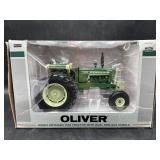OLIVER HIGHLY DETAILED 1955 TRACTOR W/ SPIN OUT