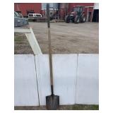 Round mouth shovel
