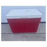 Red igloo cooler