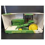 Ertl John Deere 8300T 1/16 Scale