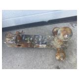 Tri ball hitch