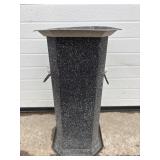 Metal planter pot
