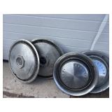 4 hub caps