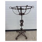 Metal planter garden stand
