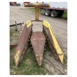 Corn harvester head