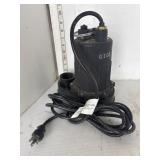 Black sump pump