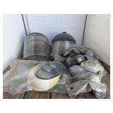 Lot: safety goggles, visors