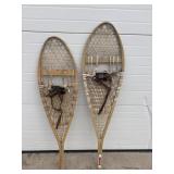 2 snowshoes - different sizes