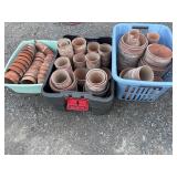 Lot: Clay planter pots