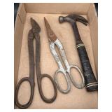 Hammer & 2 snips