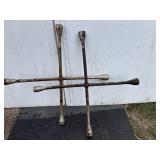 2 tire irons