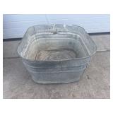 Galvanized wash tub