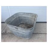 Galvanized wash tub