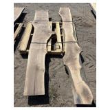 2 slabs of wood: Walnut, kiln dried, planed