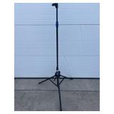 Black tri pod