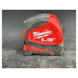 26ï¿½ Milwaukee tape measure
