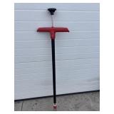 Red / black weeder