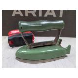 89. vintage Waage Electric Company clothes iron