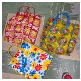225. VTG 1960s-1970s vinyl floral shopping tote
