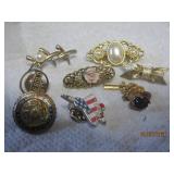 Lot Small Pin & Lapel Pins