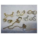 Lot Pearl earring & tie tacks