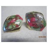 Enamel floral earrings Post