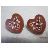 Wood floral heart earring Post