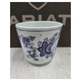 117. vintage Delft Blauw hand-painted ceramic