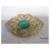Green Stone Gold Tone Pin 2'
