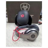 silver Beats by Dr. Dre Studio Wireless Over the