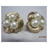 Crown Trifari Pearl Earrings - Clip on