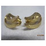 Gold tone Monet Earrings - Clip on