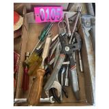 Box lot: assorted hand tools including RIDGID